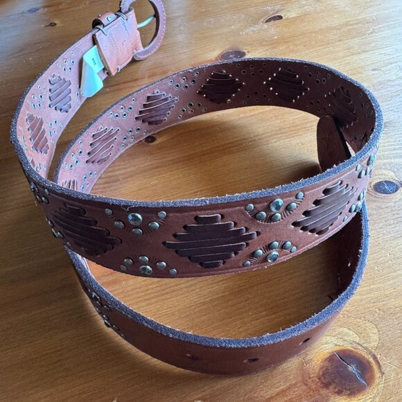 NWT Abercrombie & Fitch Brown Leather Studded Vintage Belt in Large - Picture 8 of 10